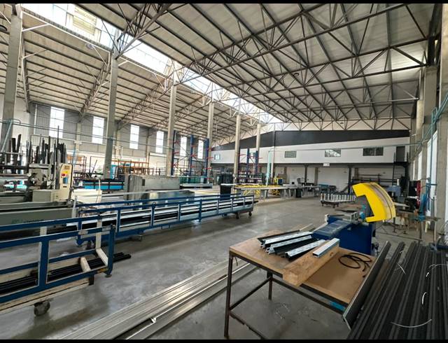 3,456.80M² WAREHOUSE TO LET IN COSMO BUSINESS PARK